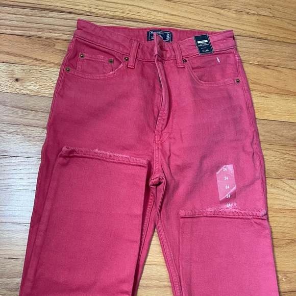NWT Abercrombie and Fitch Simone HiRise Ankle Straight Jean in Faded Red, SZ 24 - Picture 6 of 6
